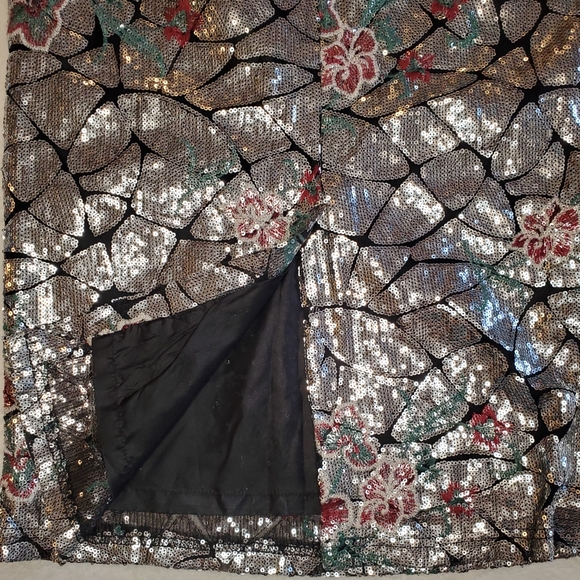 BEULAH STYLE Sequin Pencil Skirt - Picture 8 of 10